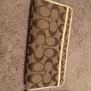 Coach wallet